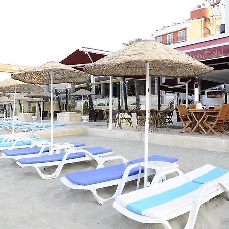 Ronax Hotel 뷰유크체크메스 외부 사진