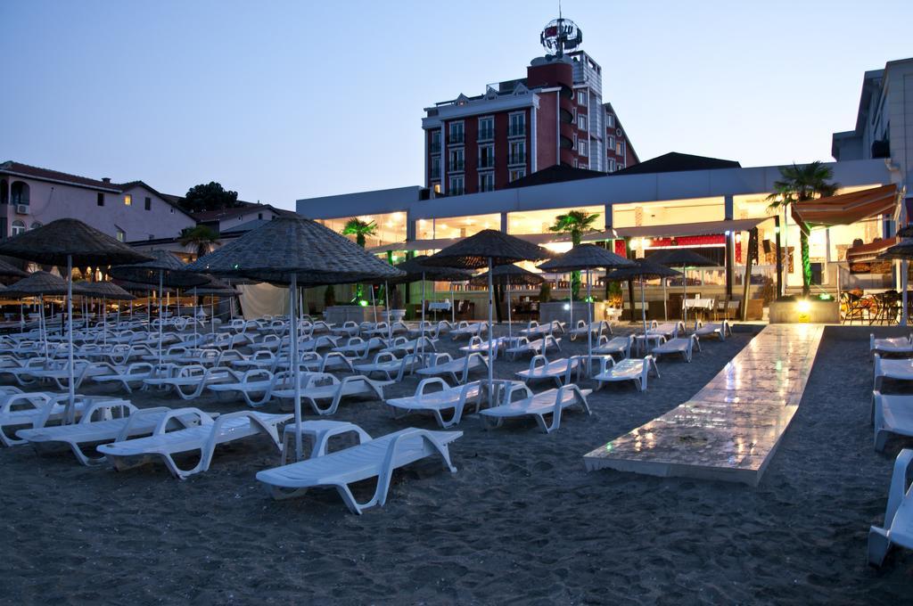 Ronax Hotel 뷰유크체크메스 외부 사진